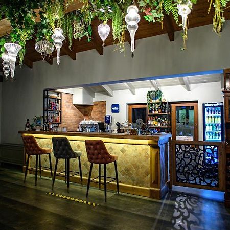 Albero Hotel Perama  Zewnętrze zdjęcie