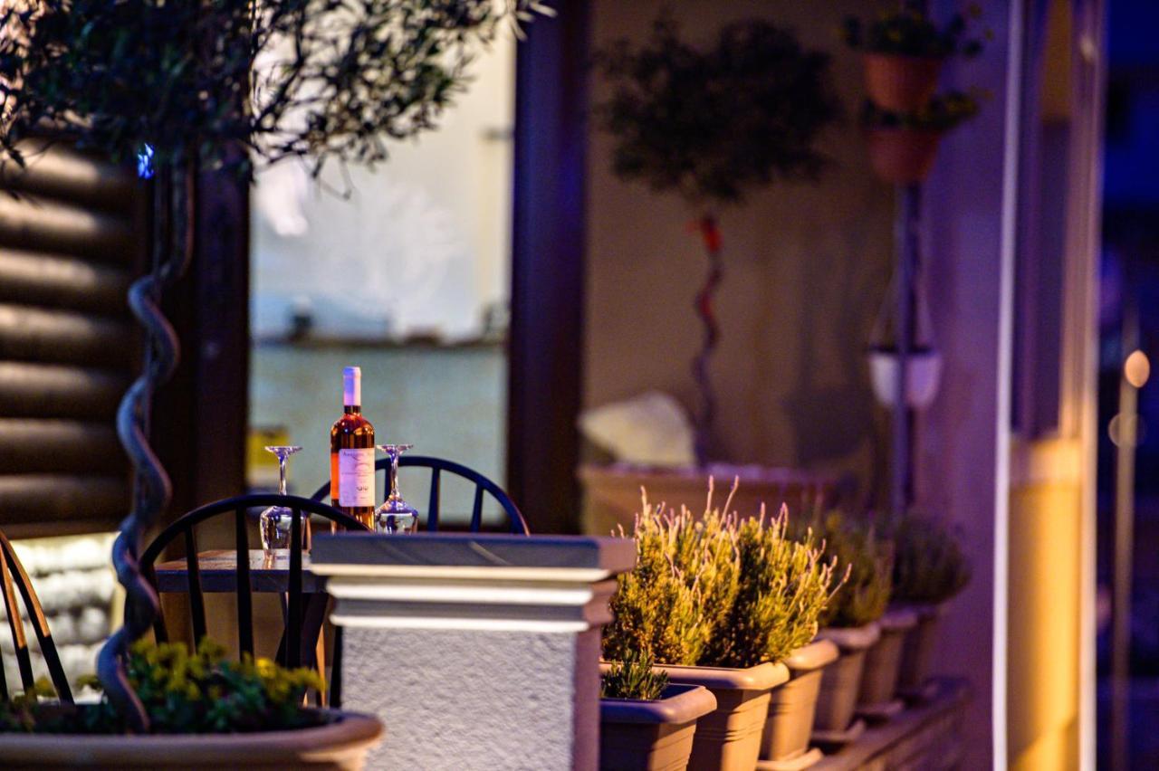 Albero Hotel Perama  Zewnętrze zdjęcie